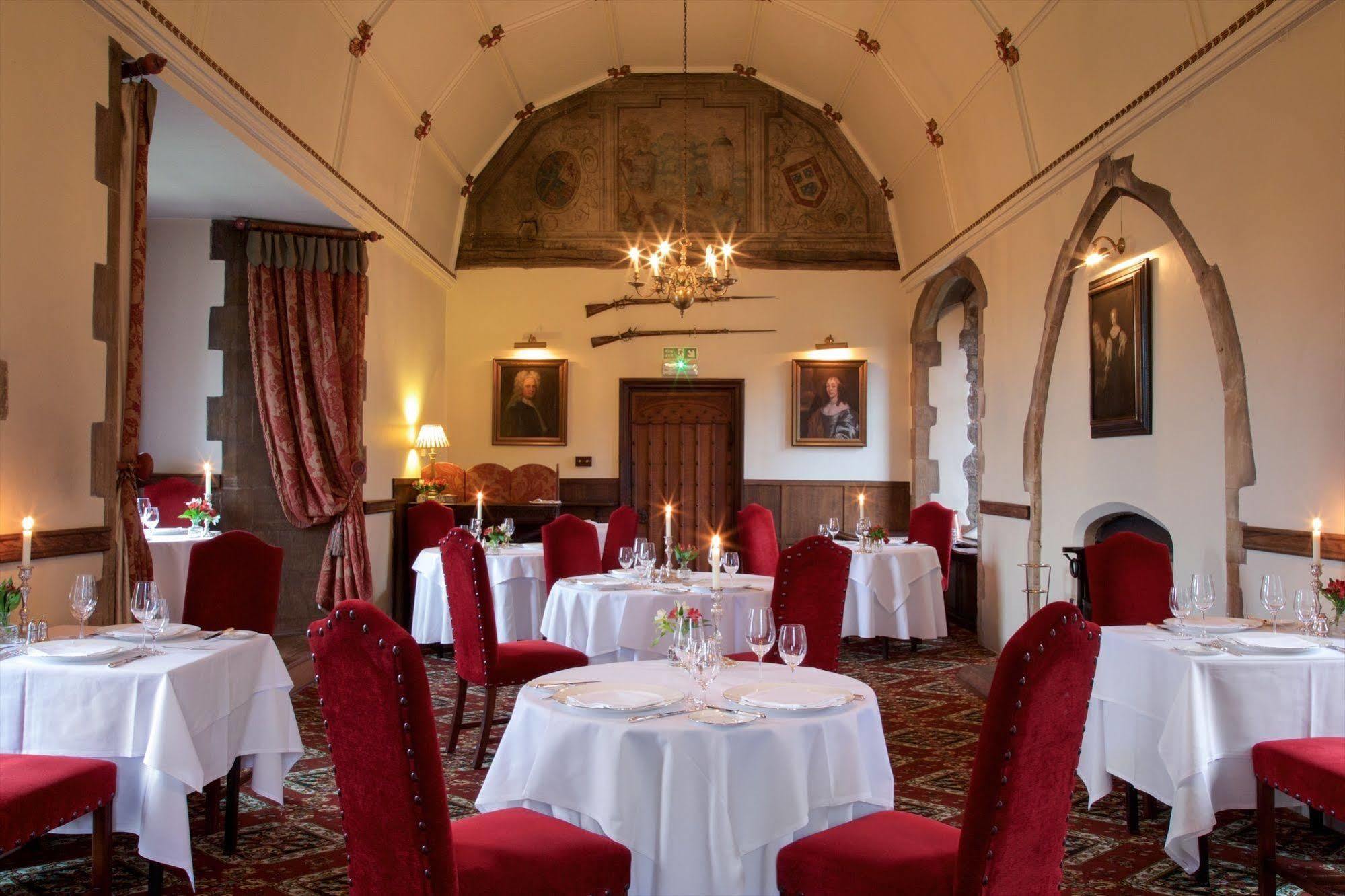 Amberley Castle- A Relais & Chateaux Hotel Buitenkant foto